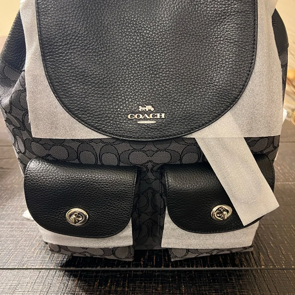 Coach Signature Backpack - Picture 1 of 4